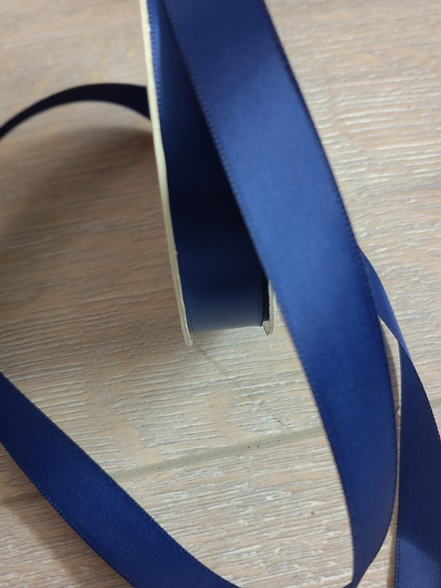 Geschenkbänder einzeln für die Geschenkbeutel – Bild 16