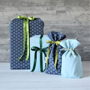 Geschenkpapier aus Stoff als Beutel