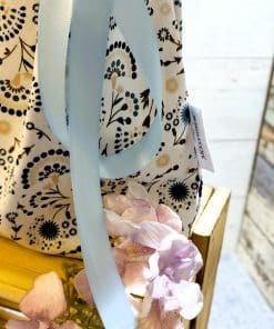 Geschenkbeutel aus Stoff, wiedervendabre, nachhaltige Alternative zu Geschenkpapier