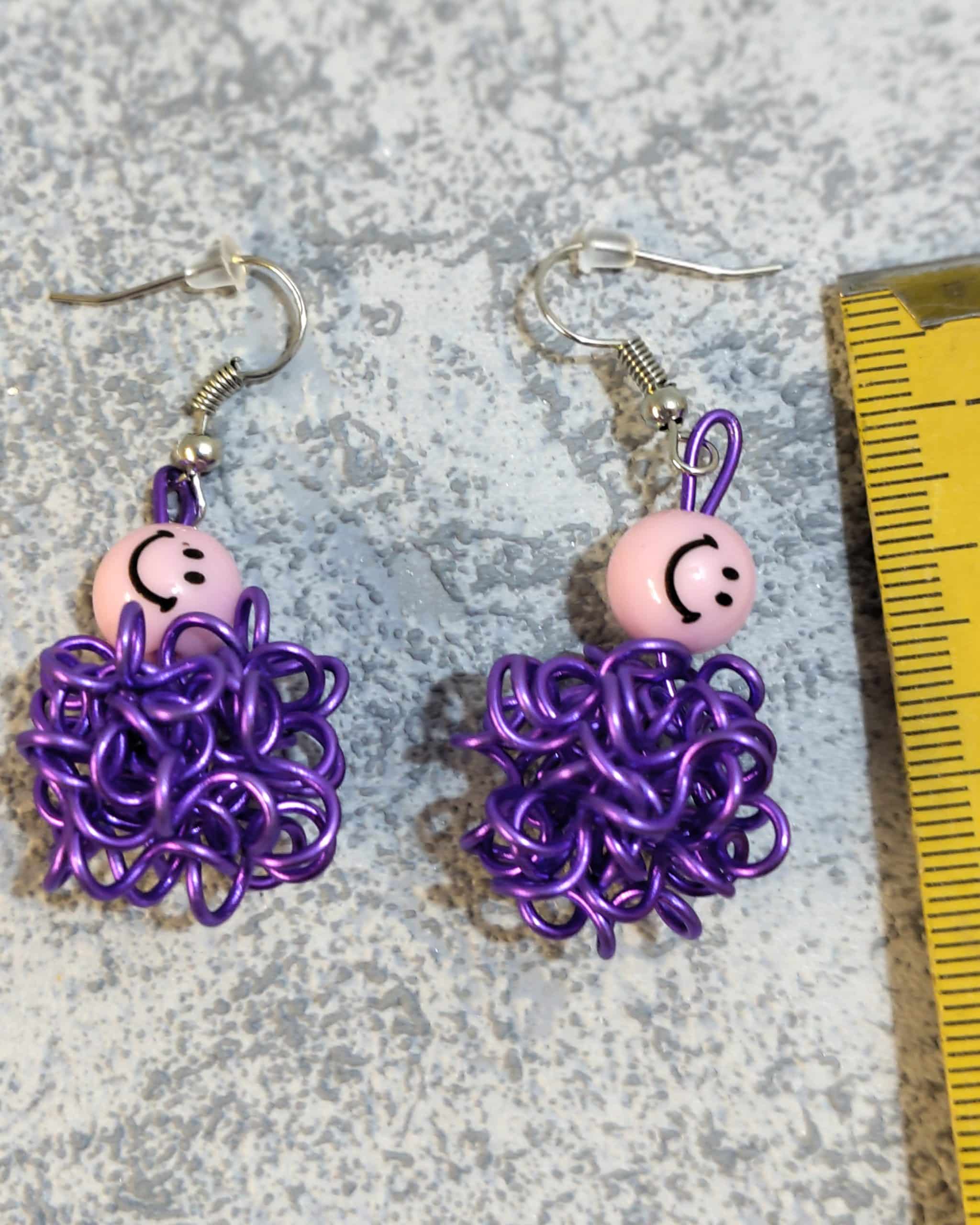 Ohrringe aus Aludraht; Farbe Lila