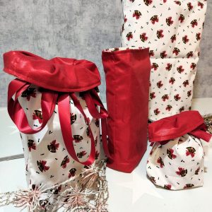 nachhaltige Geschenkbeutel aus Stoff mit Weihnachtsmuster