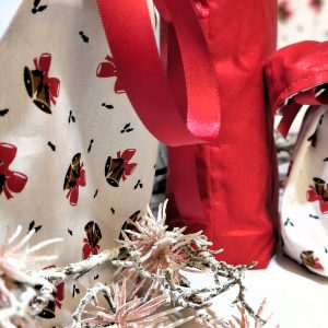 Geschenkbeutel aus Stoff mit Weihnachtsmuster