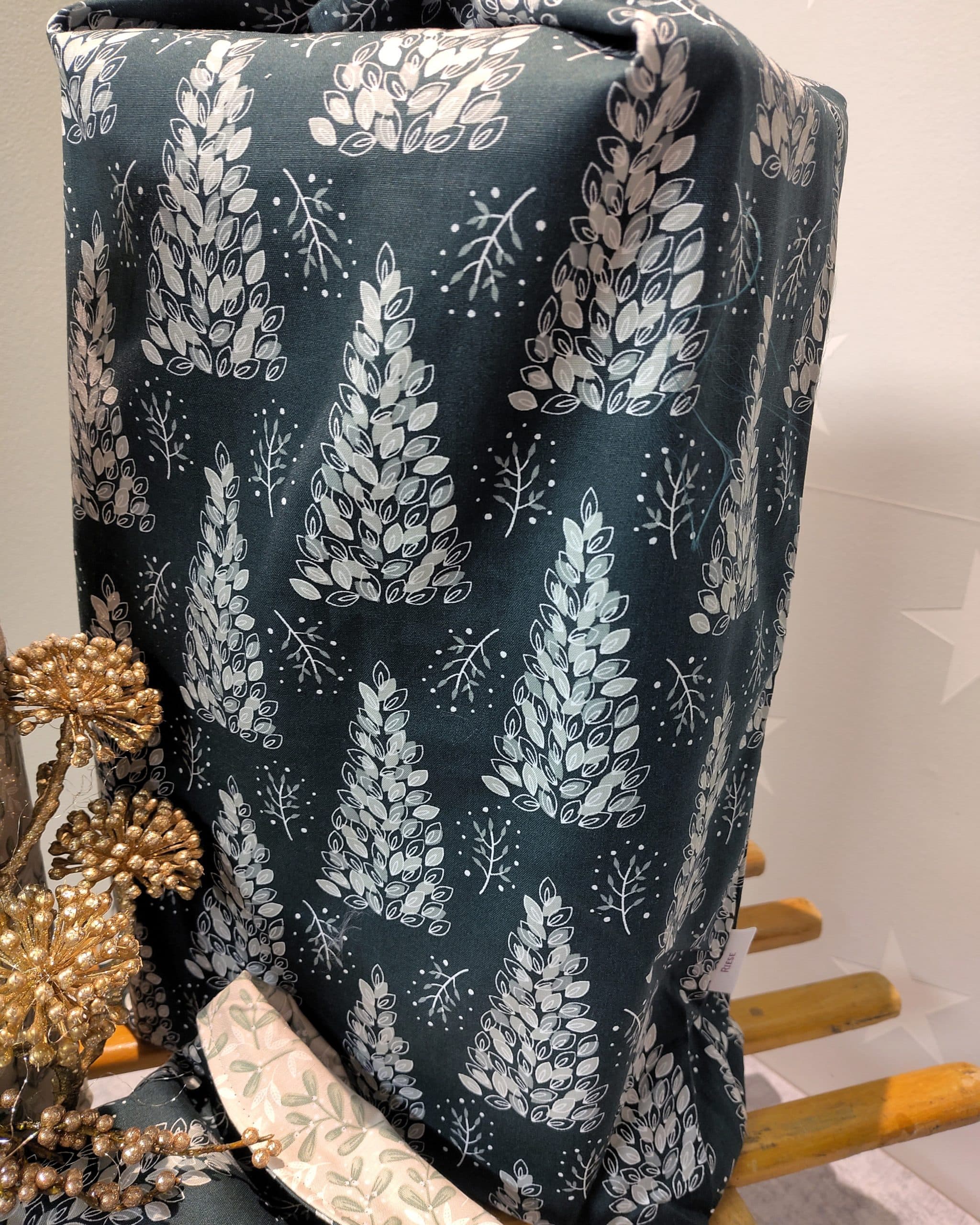 Geschenkbeutel für Weihnachten in tannengrün